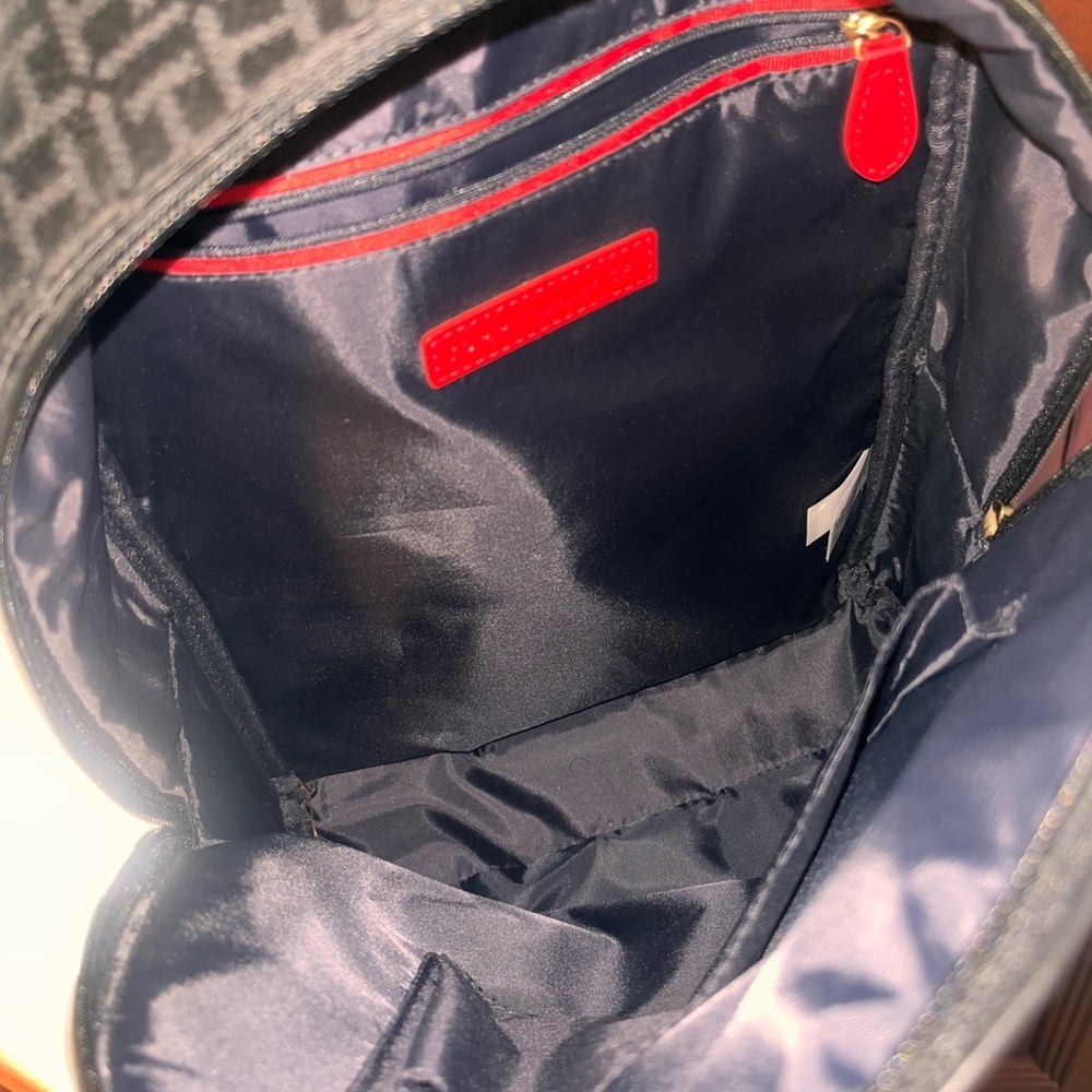 Tommy Hilfiger Black Backpack - Picture 3 of 4